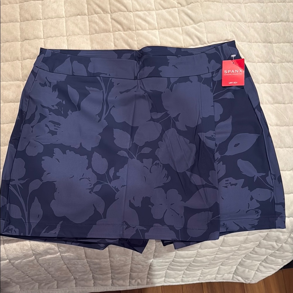 Spanx Navy Floral Skort